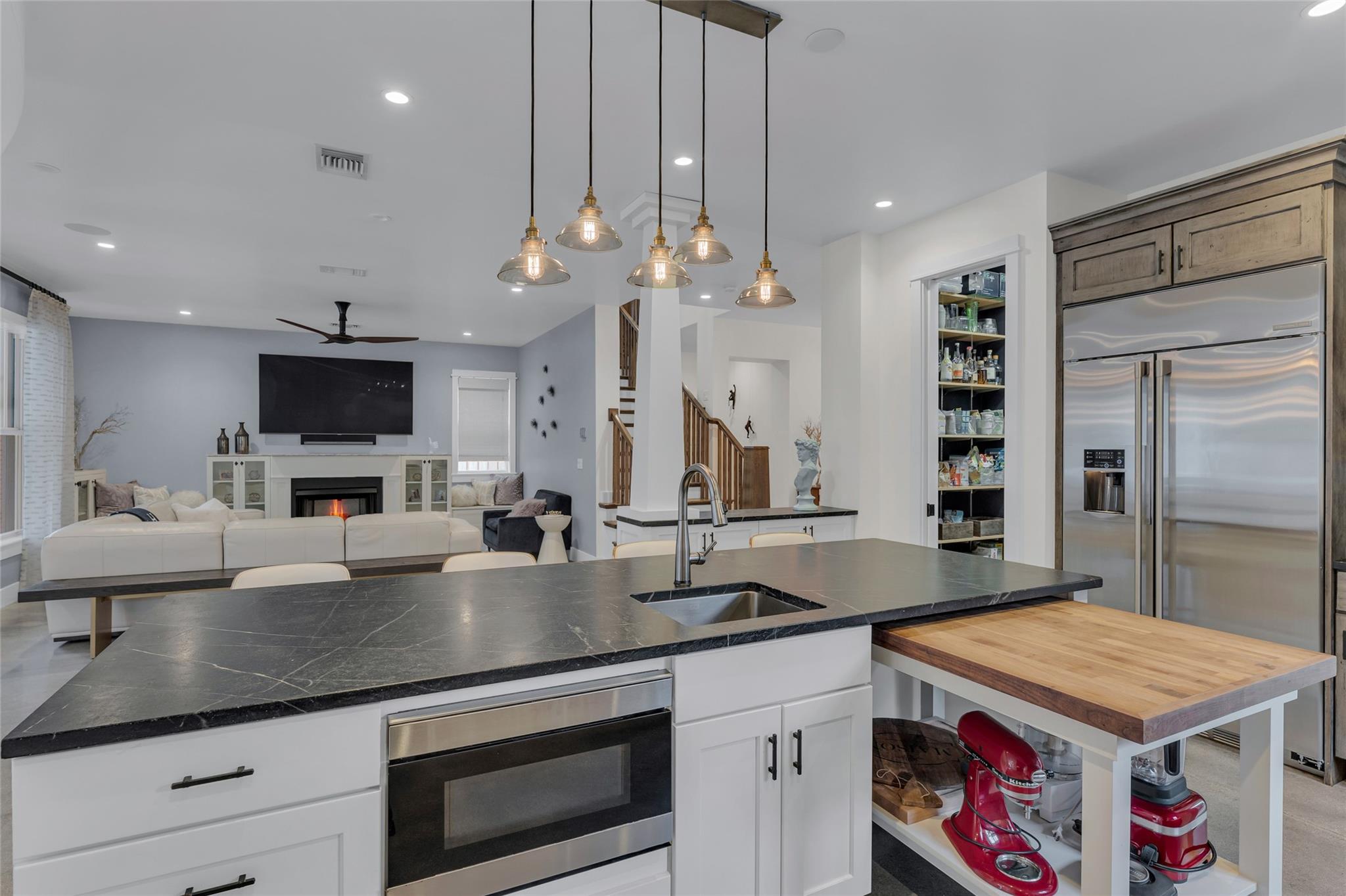 Rio Vista Cj Hectors Resu - Residential