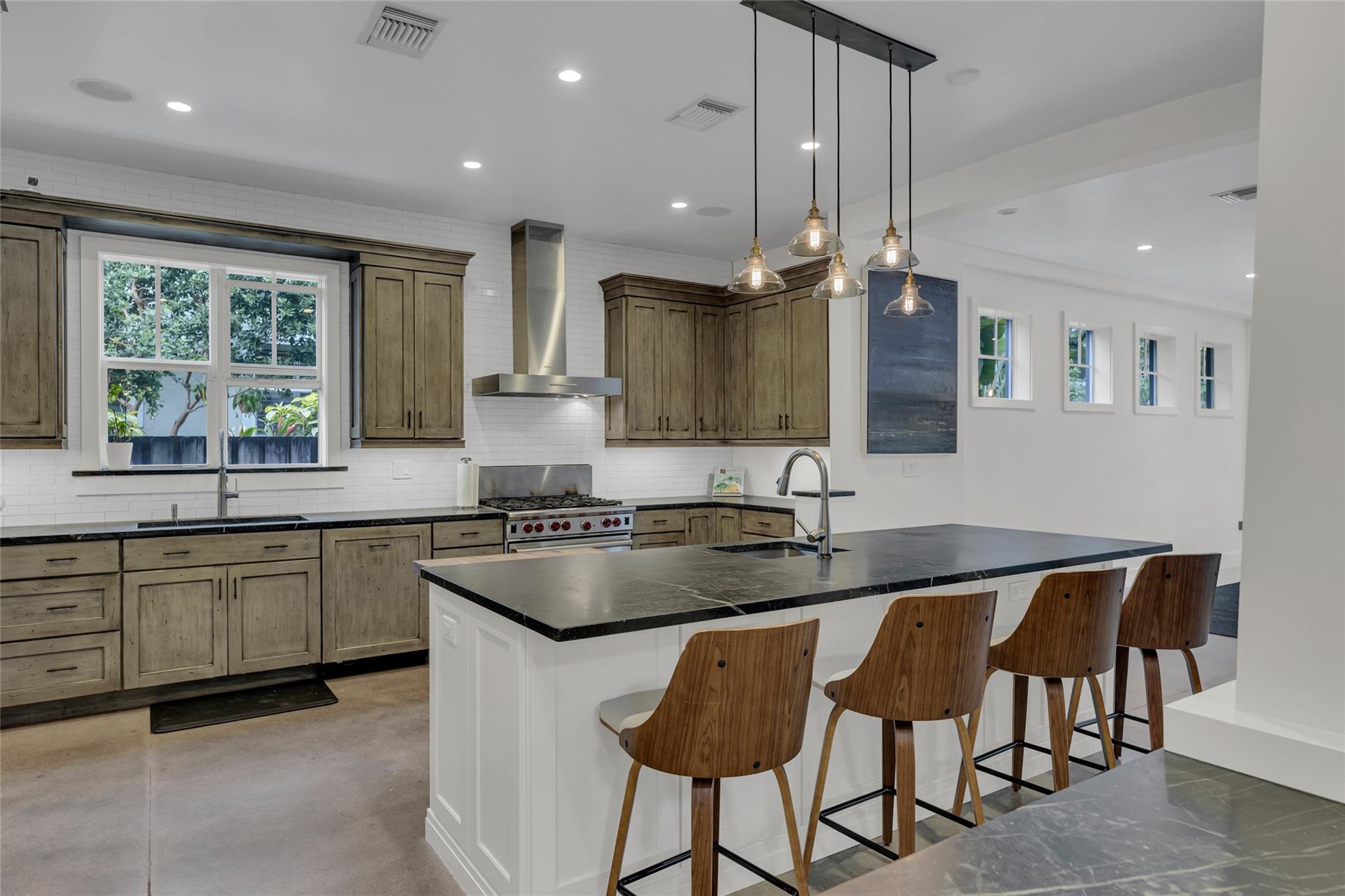 Rio Vista Cj Hectors Resu - Residential