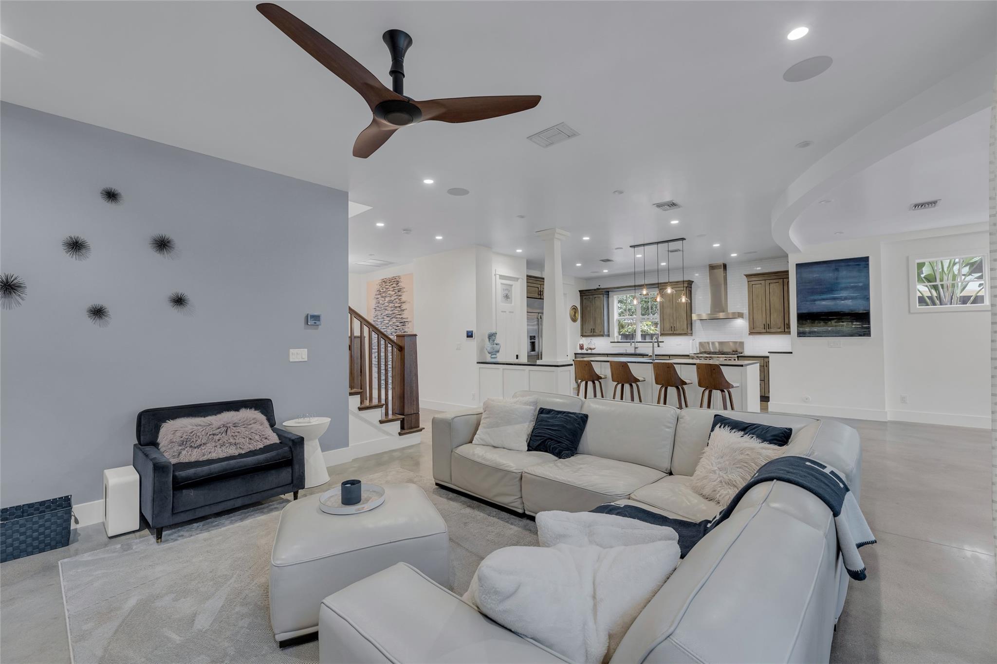 Rio Vista Cj Hectors Resu - Residential