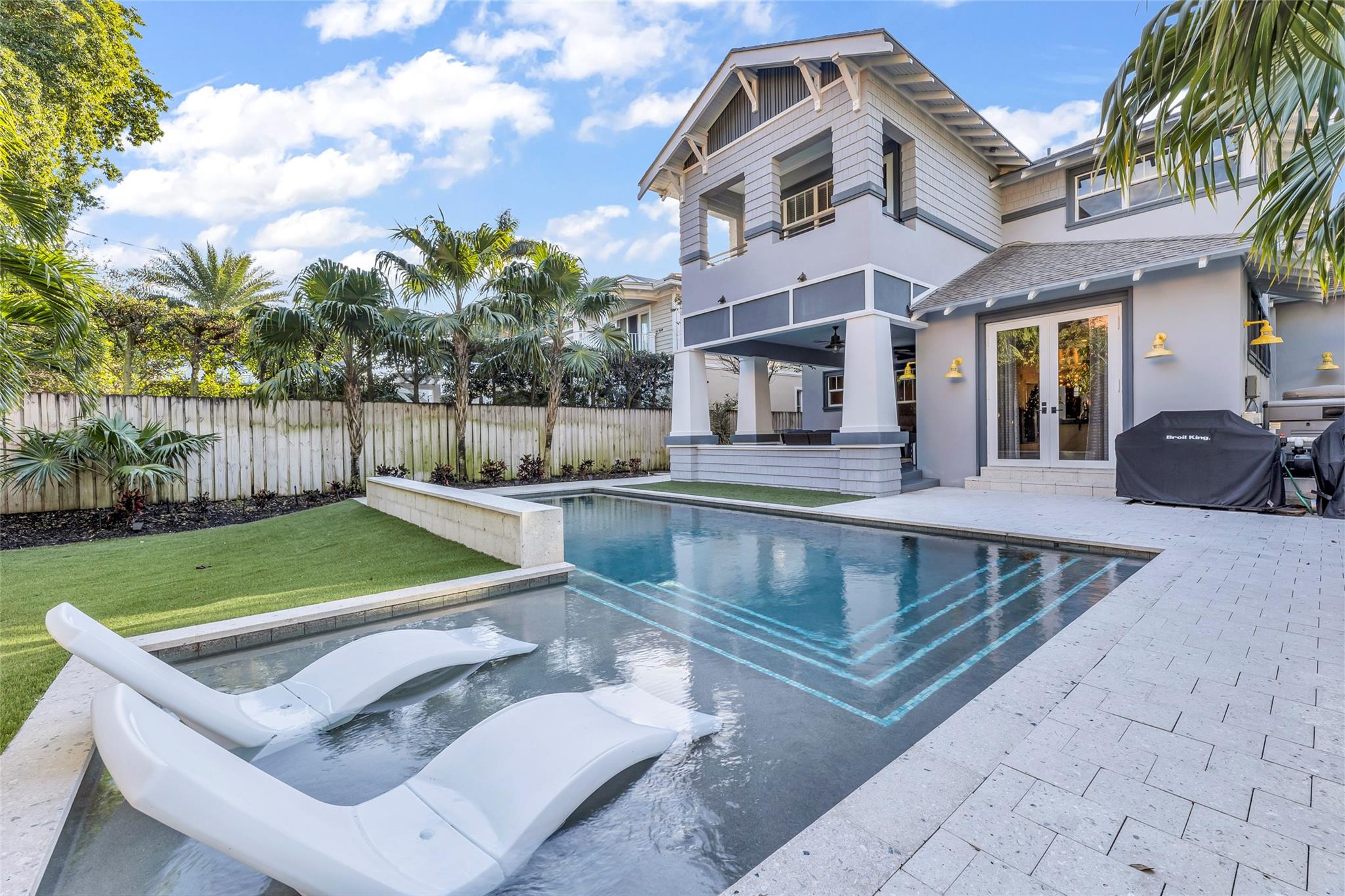 Rio Vista Cj Hectors Resu - Residential