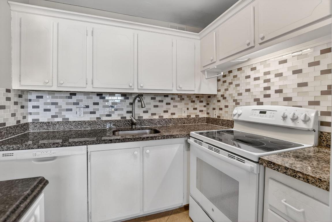 FARNHAM P CONDO - Residential