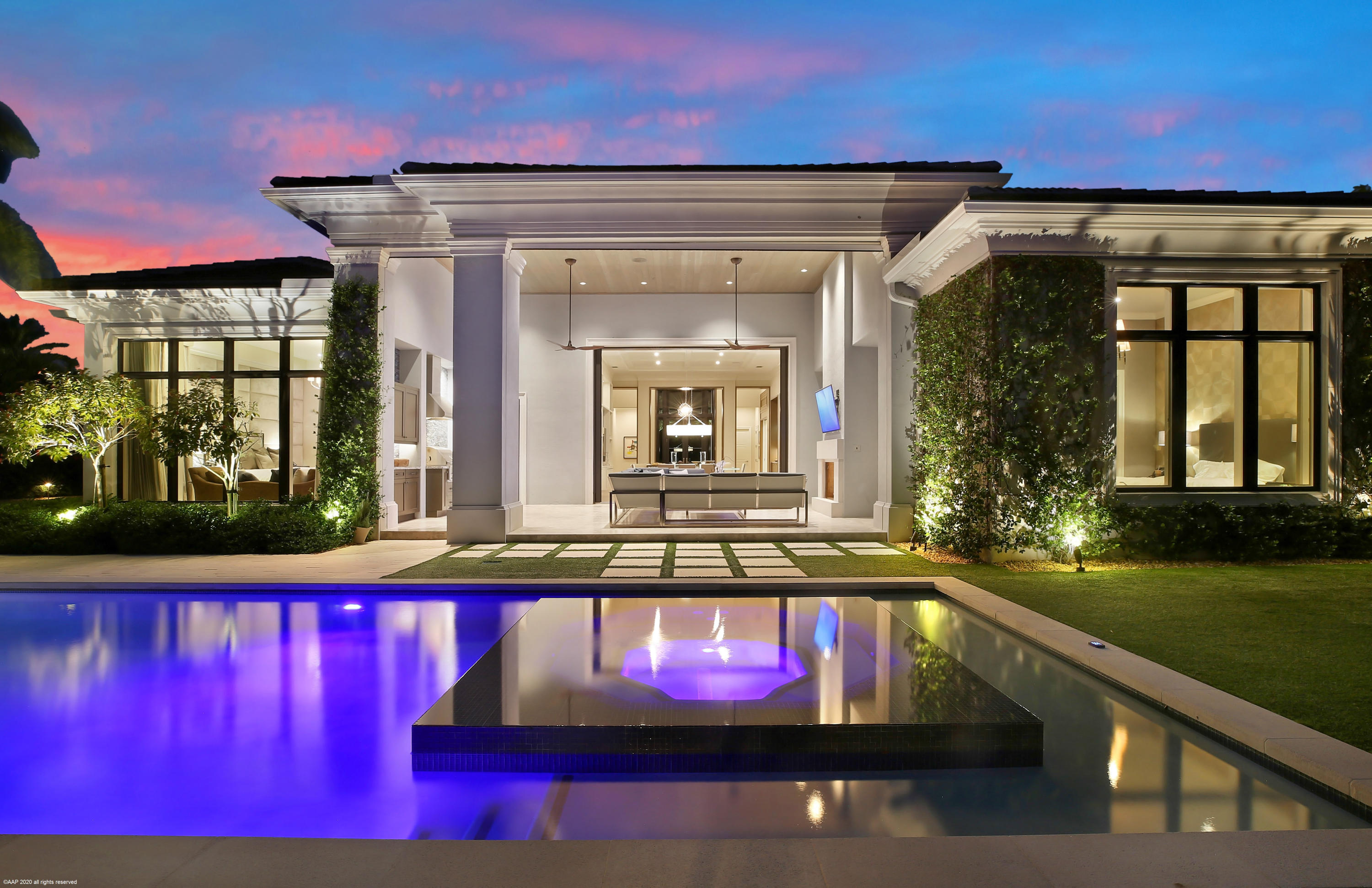 OLD PALM - Residential