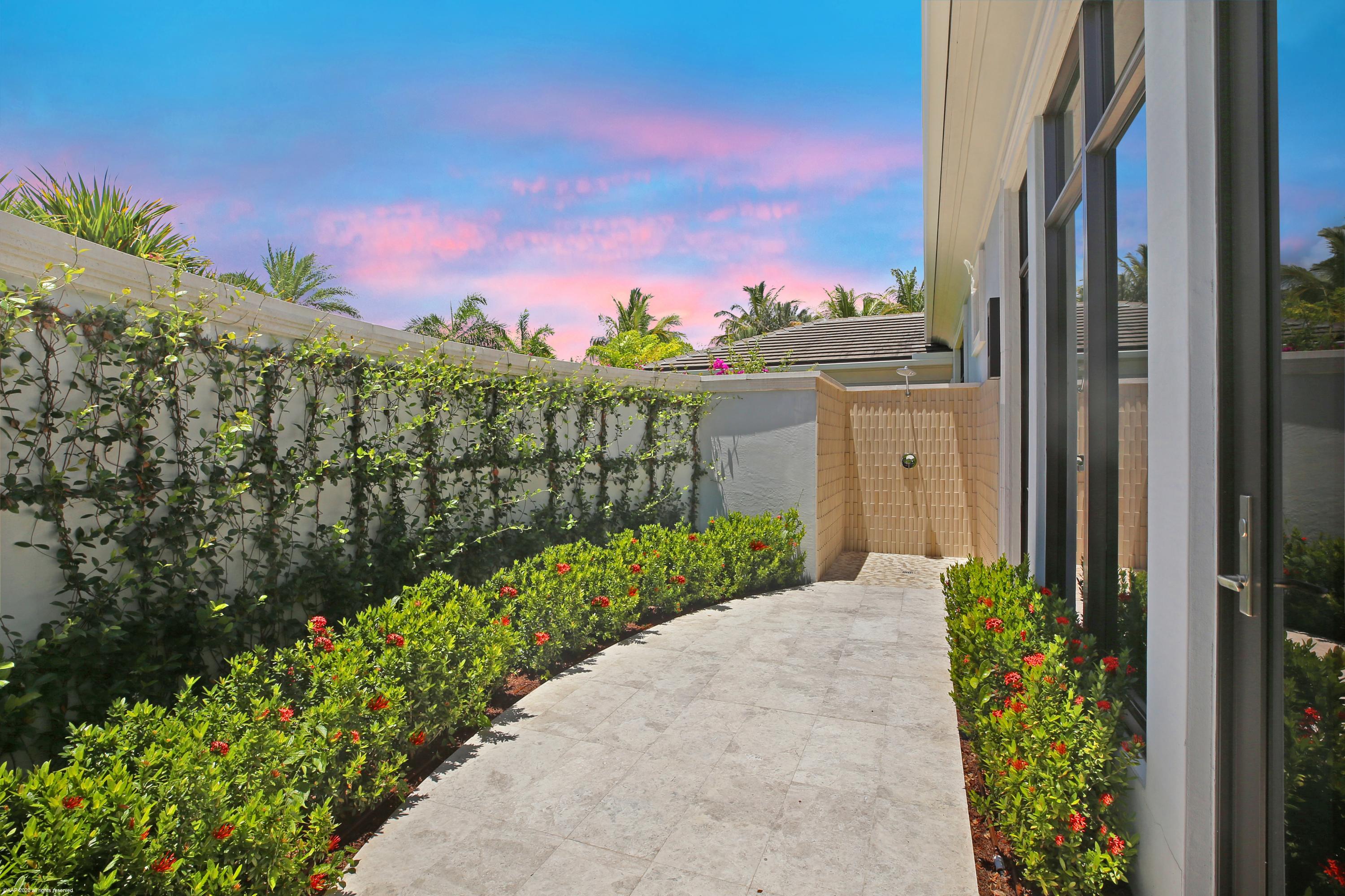 OLD PALM - Residential