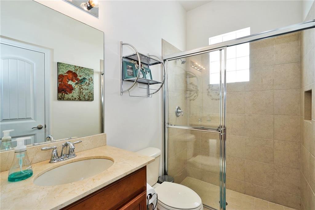 Vista Lago - Residential