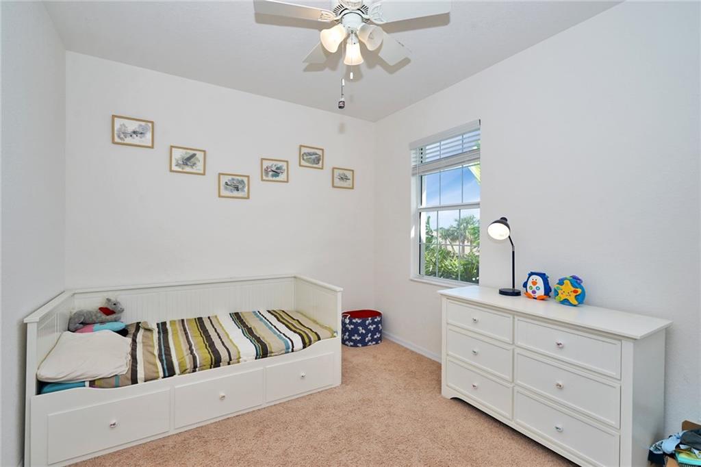 Vista Lago - Residential