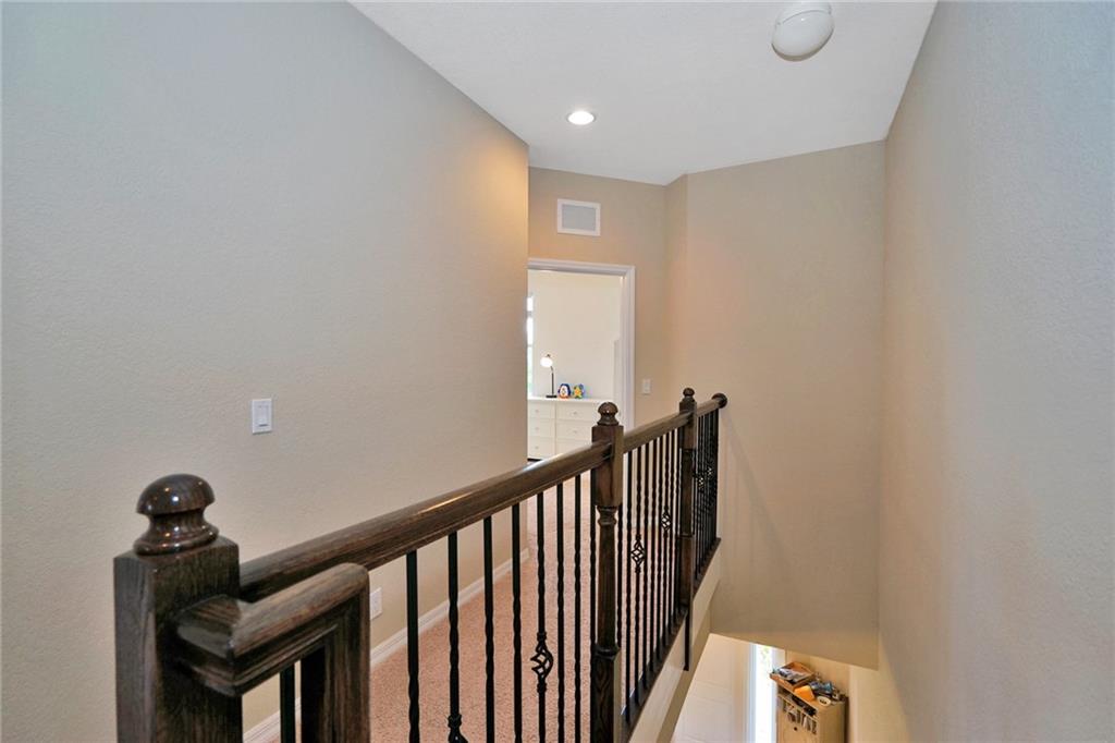 Vista Lago - Residential