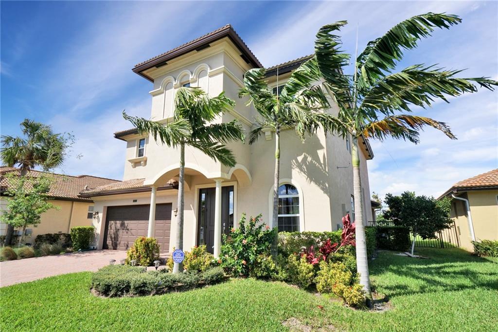 Vista Lago - Residential