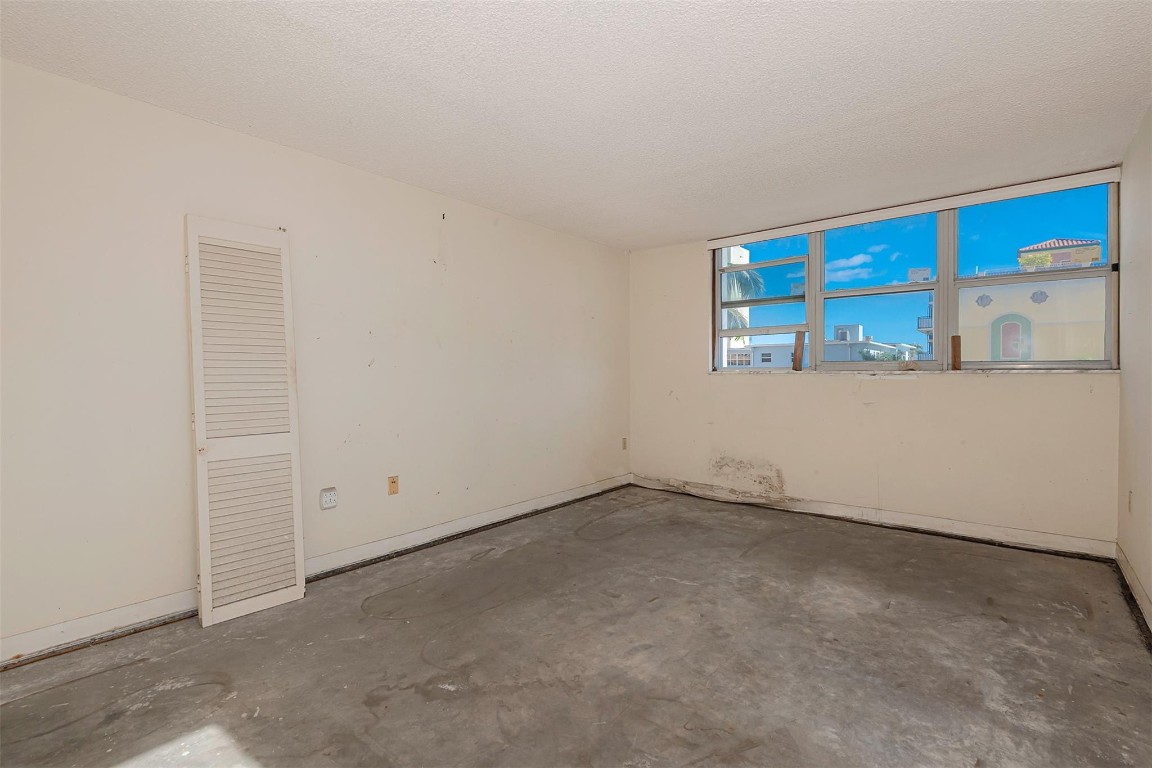 Victoria Towers - Residential