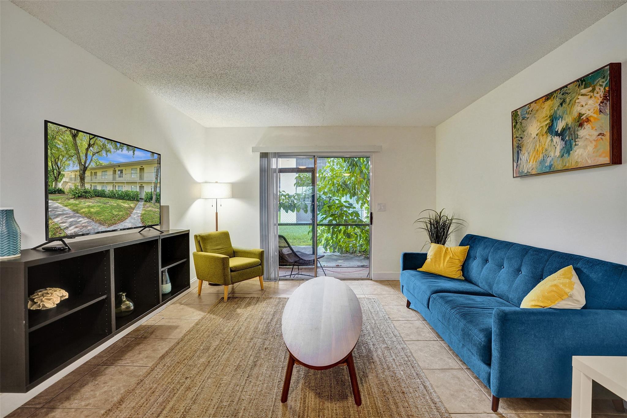 Discover the best of Coral?Springs living in this charming first-floor 2?bed / 2?bath condo at 2504?Riverside?Dr. Set in an amazing, well-kept community with rapid approval, this home offers both comfort and convenience.
Inside, enjoy an open and airy layout with fresh finishes, in-unit washer and dryer, and a spacious walk-in closet. The screened porch provides a perfect spot for morning coffee or evening relaxation, while the flexible option to lease furnished or unfurnished.
Move-in quick with just one month’s rent to start, plus parking included. Accessible and clean throughout, this residence delivers effortless lifestyle in a prime location close to parks, shopping, and dining. Don’t miss this opportunity to enjoy Coral?Springs’ vibrant community in style.