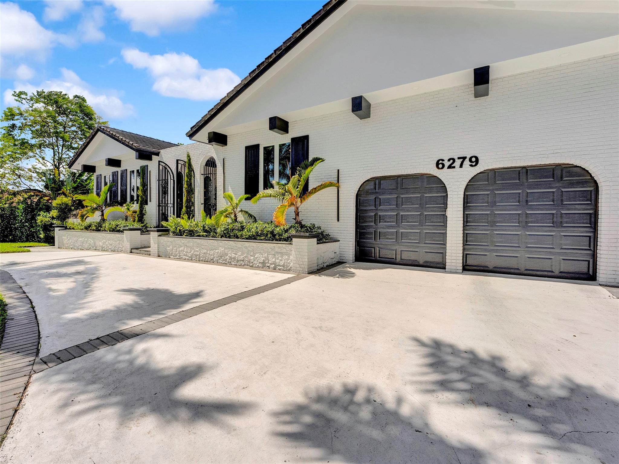 Pine Tree Estates - Residential