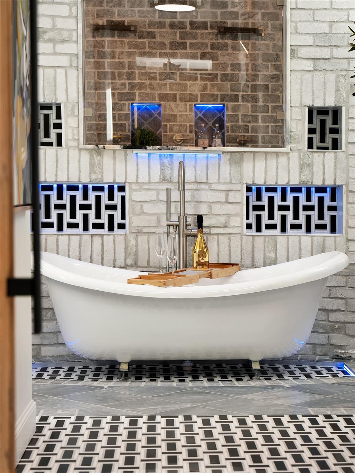 Pine Tree Estates - Residential