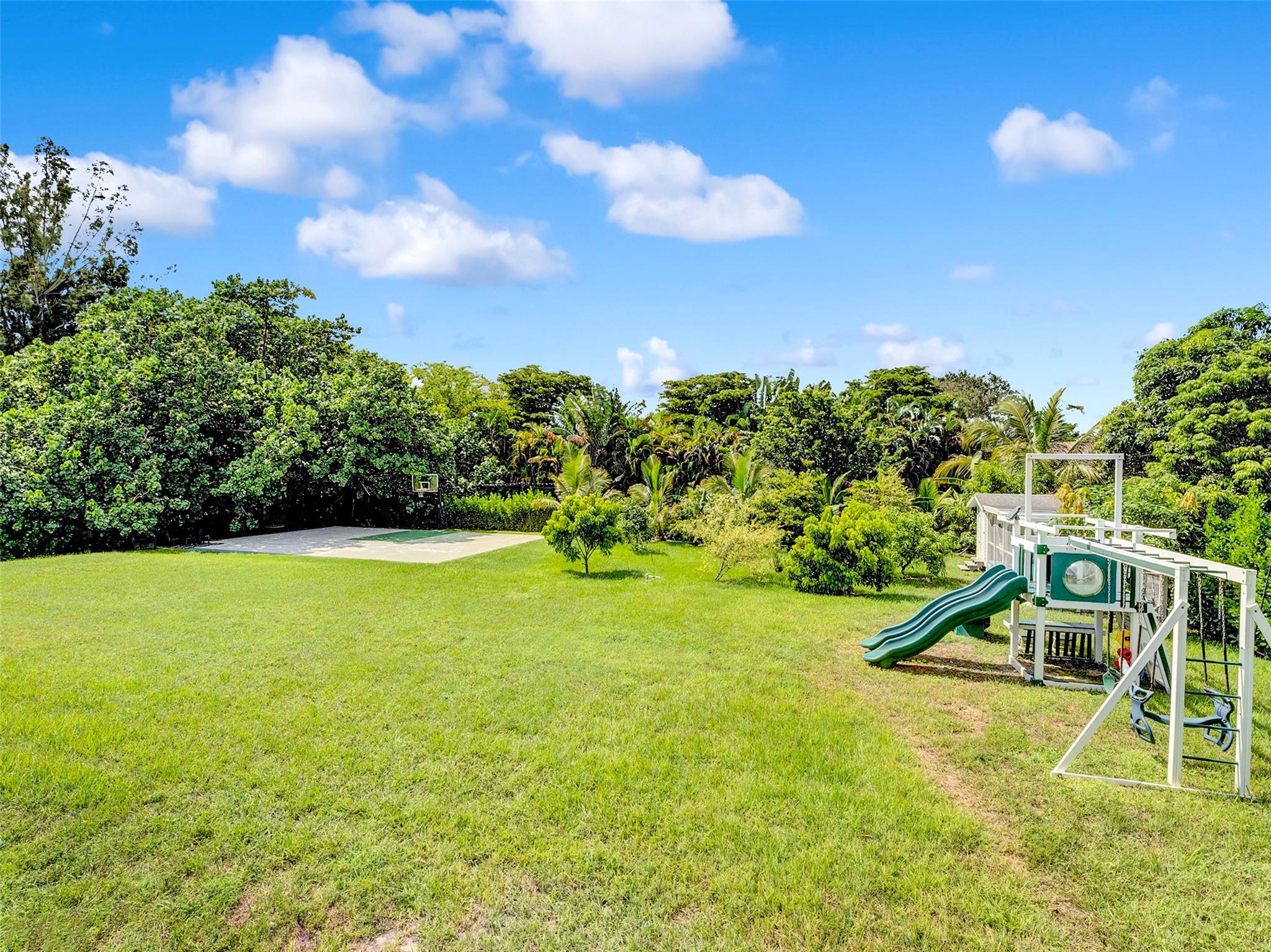 Pine Tree Estates - Residential