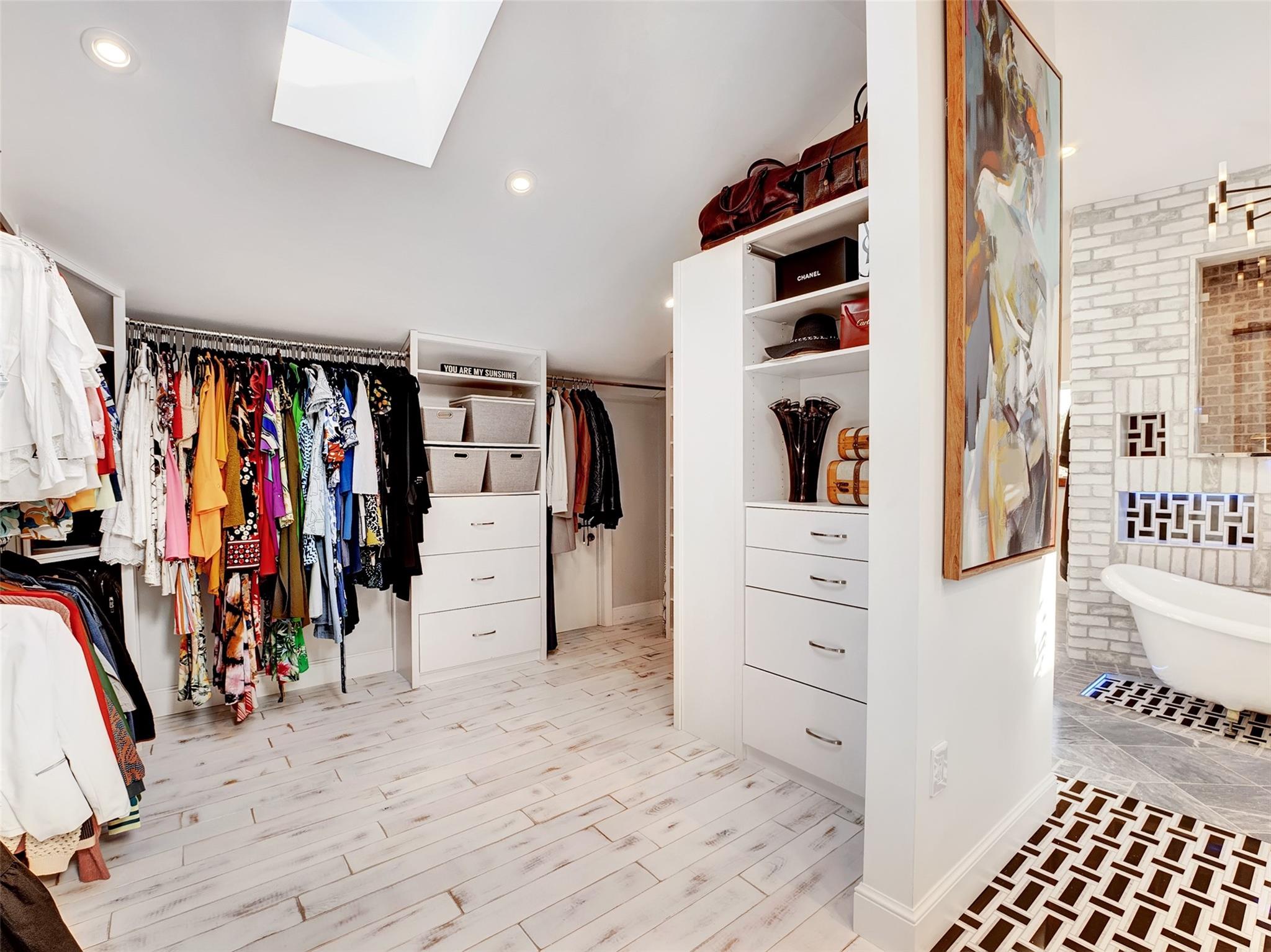 Pine Tree Estates - Residential