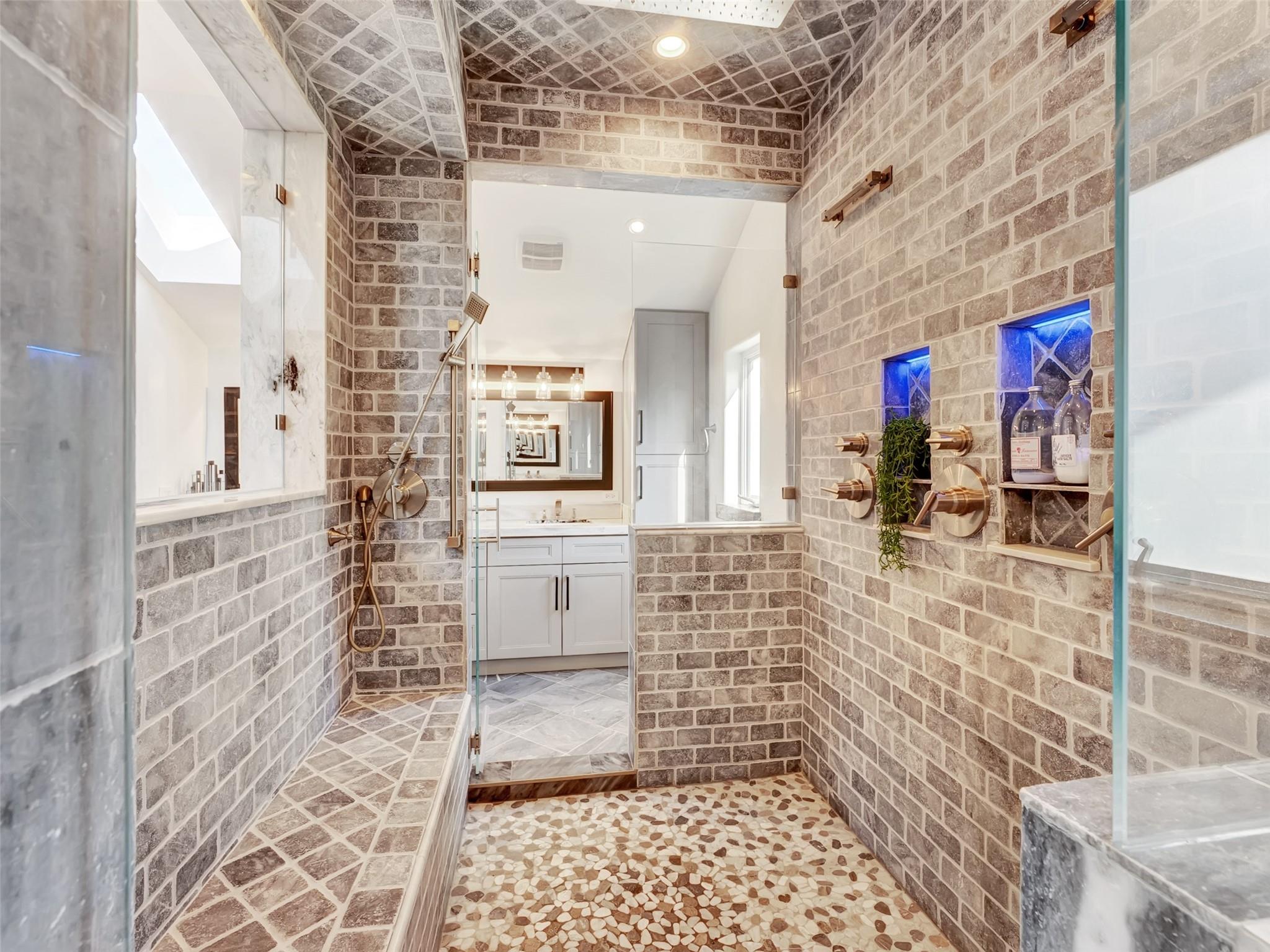 Pine Tree Estates - Residential