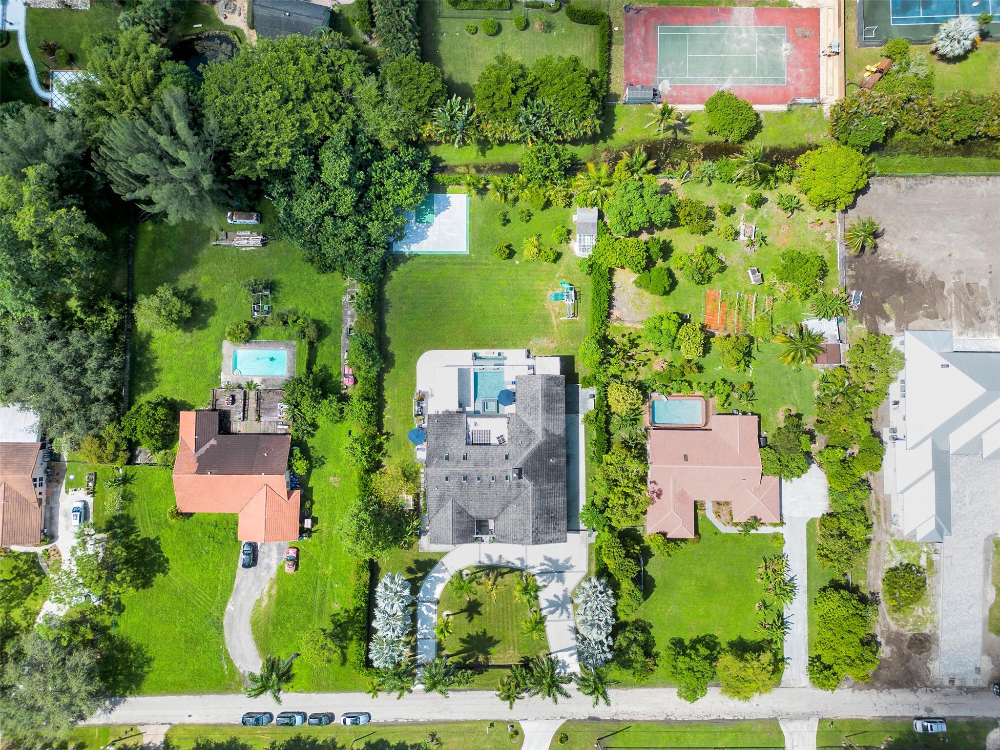 Pine Tree Estates - Residential