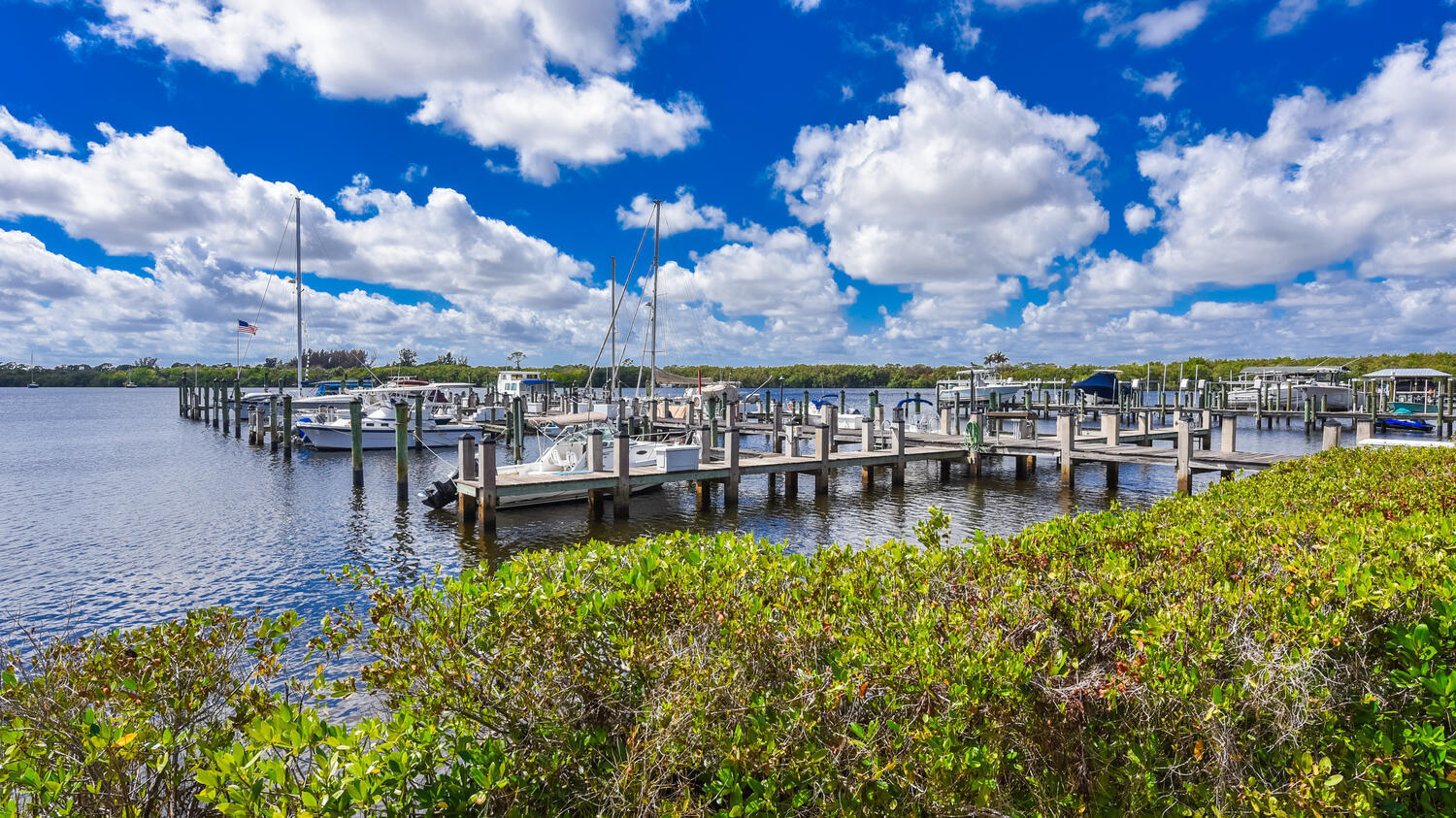 TARPON BAY YACHT CLUB CONDOMINIUM H - Residential