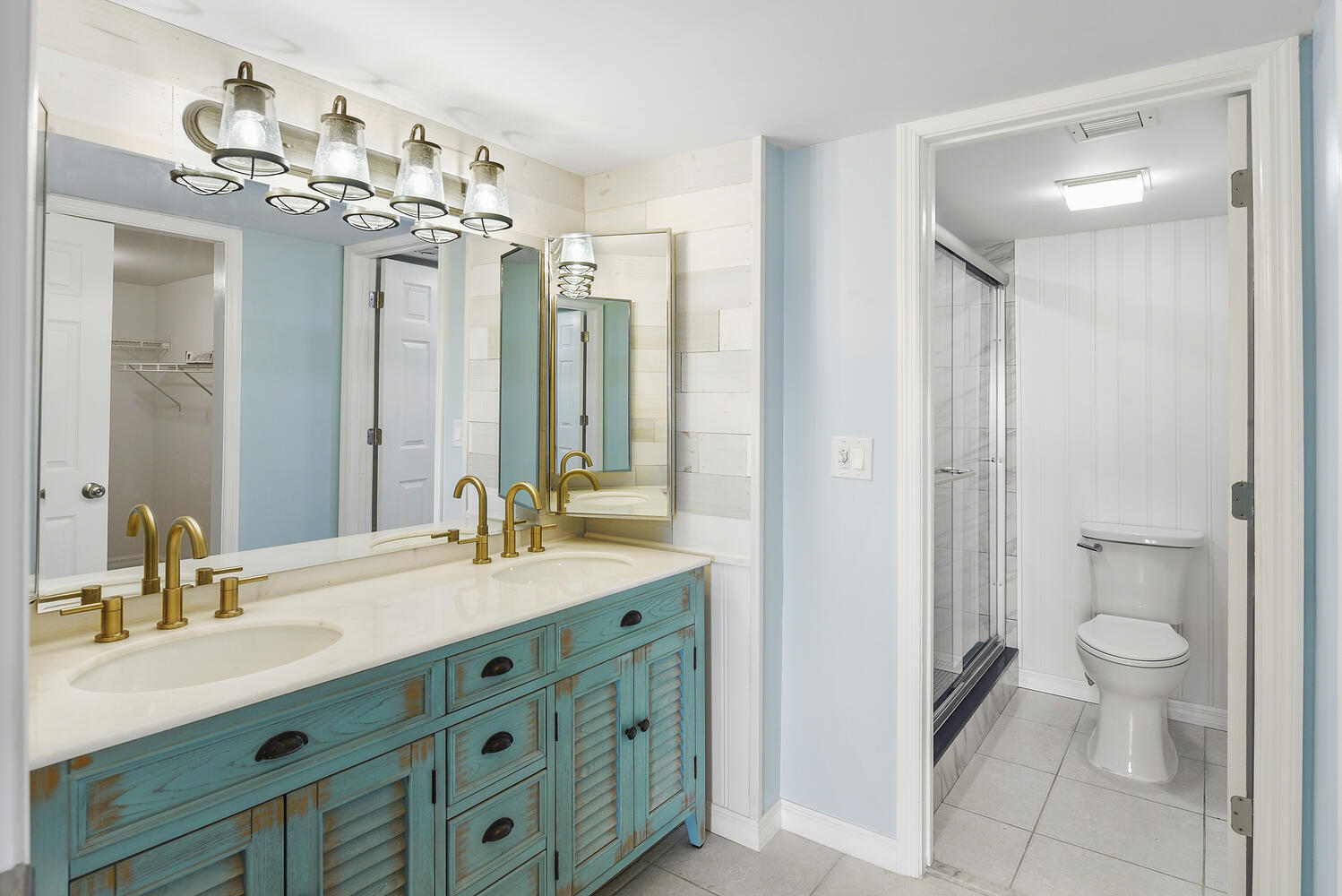 TARPON BAY YACHT CLUB CONDOMINIUM H - Residential