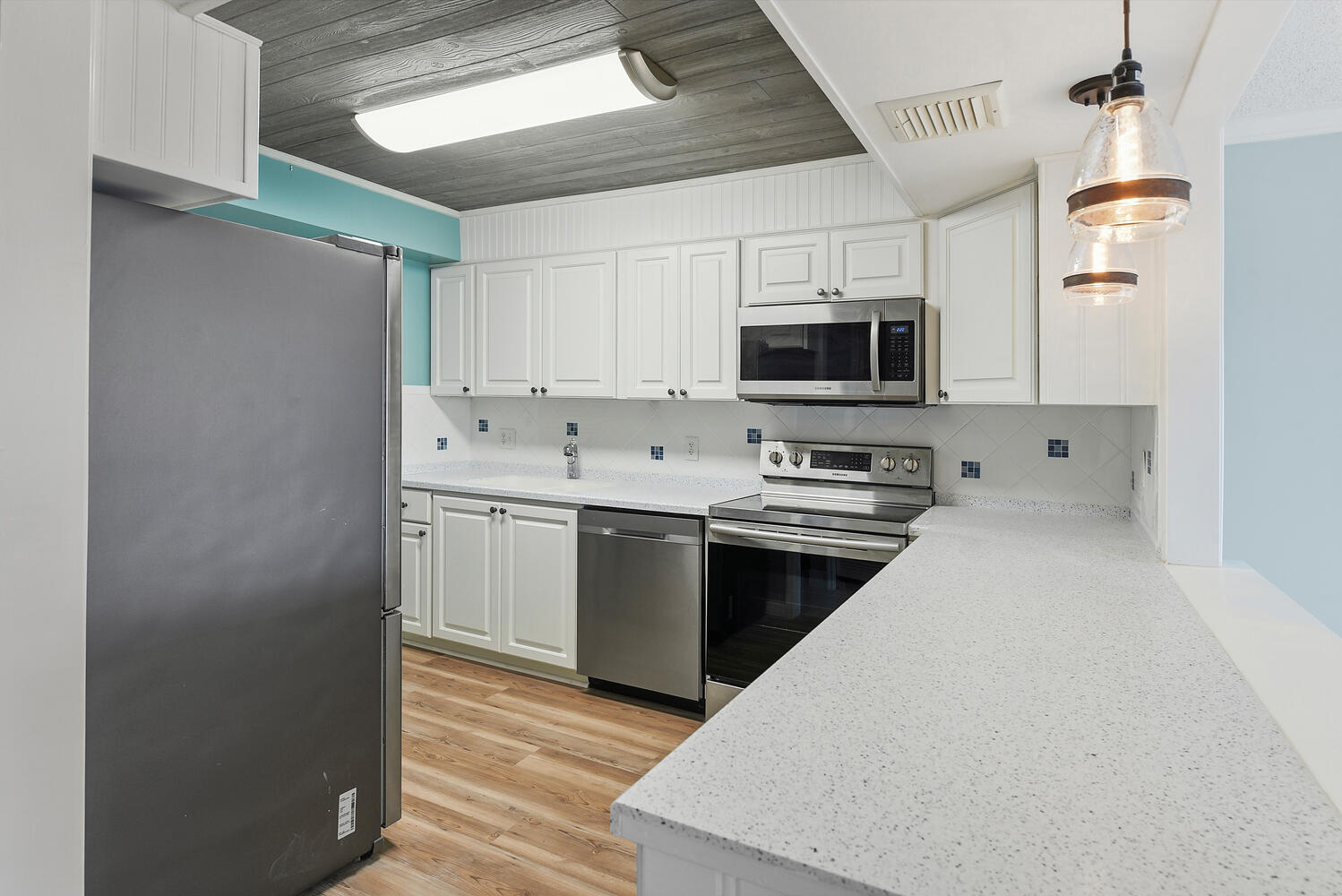 TARPON BAY YACHT CLUB CONDOMINIUM H - Residential