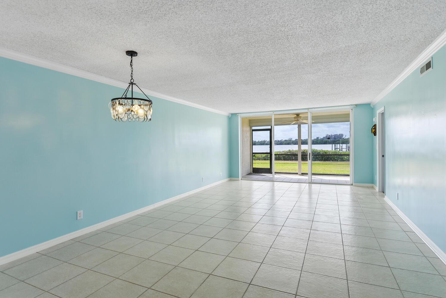TARPON BAY YACHT CLUB CONDOMINIUM H - Residential