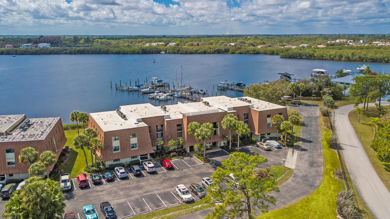 TARPON BAY YACHT CLUB CONDOMINIUM H - Residential