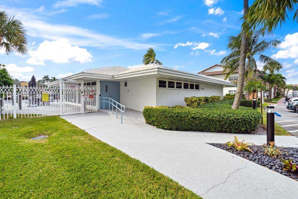 CORAL RIDGE TOWERS EAST CO-OP - Residential