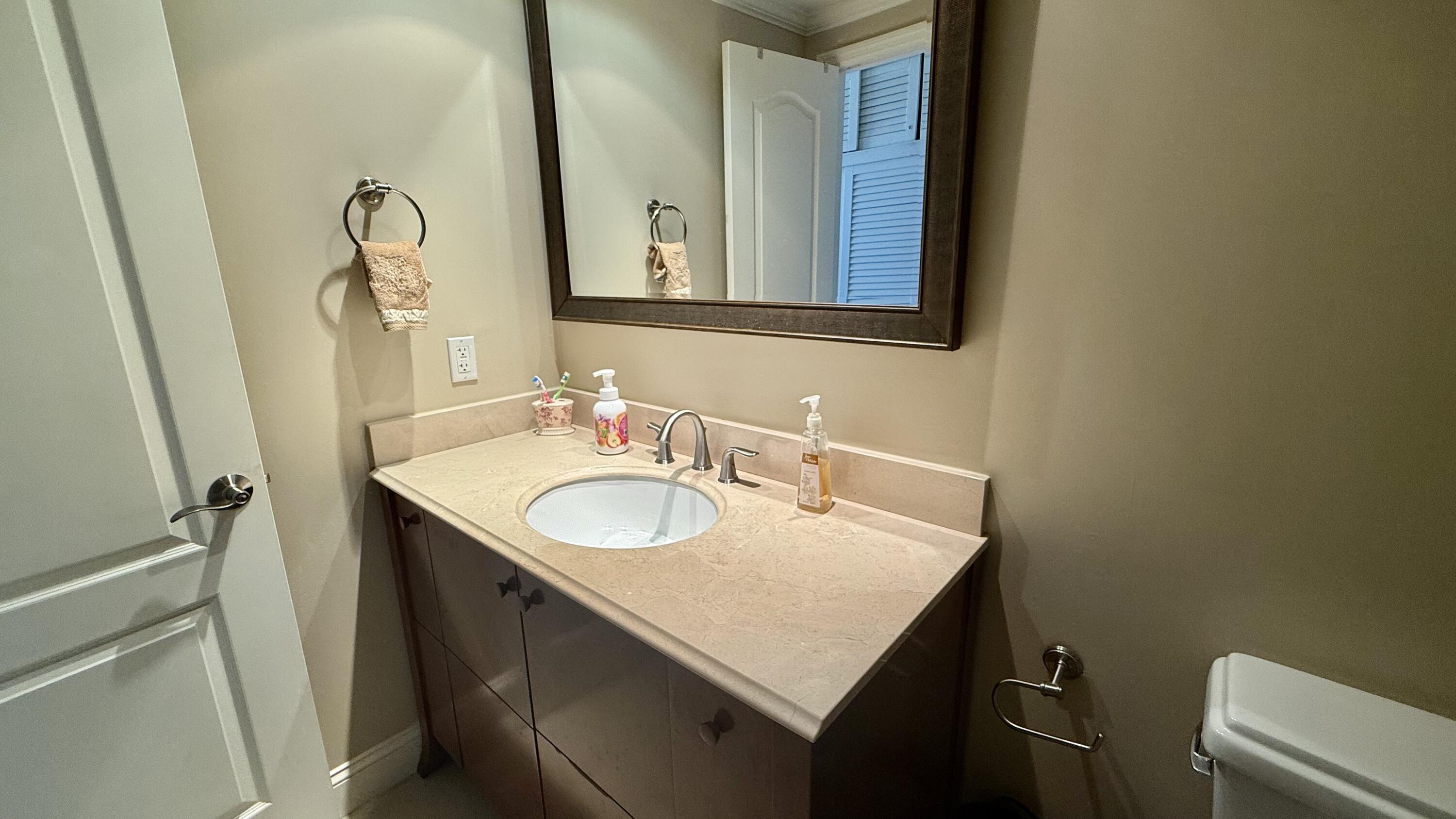 CORAL RIDGE TOWERS EAST CO-OP - Residential