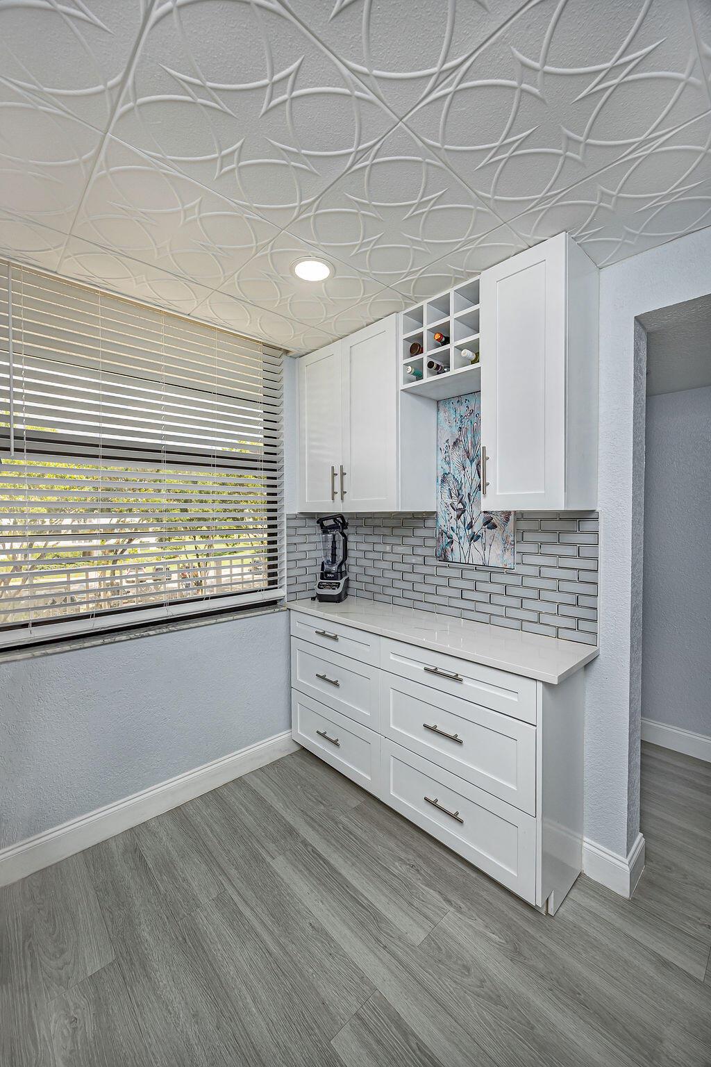 WHITEHALL CONDO OF THE LA - Residential Lease