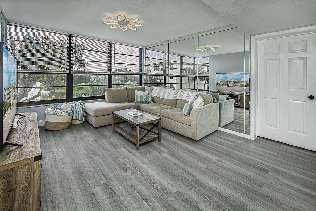 WHITEHALL CONDO OF THE LA - Residential Lease