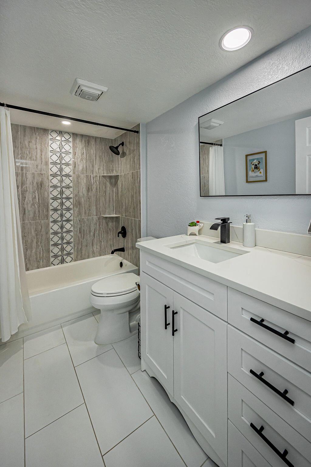 WHITEHALL CONDO OF THE LA - Residential Lease