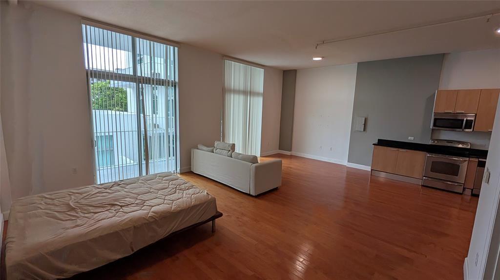 The Lofts at Hollywood St - Residential Lease