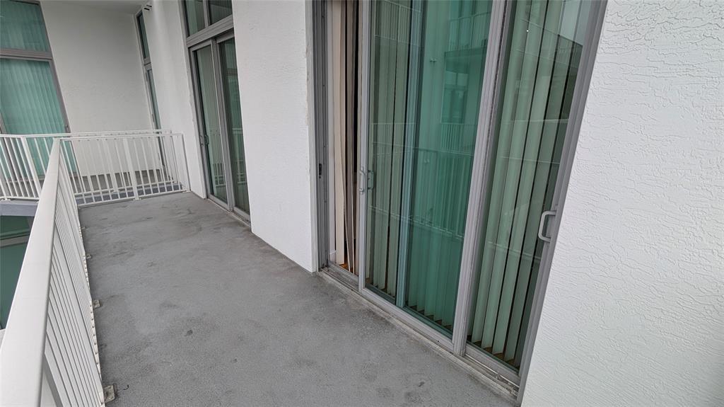 The Lofts at Hollywood St - Residential Lease