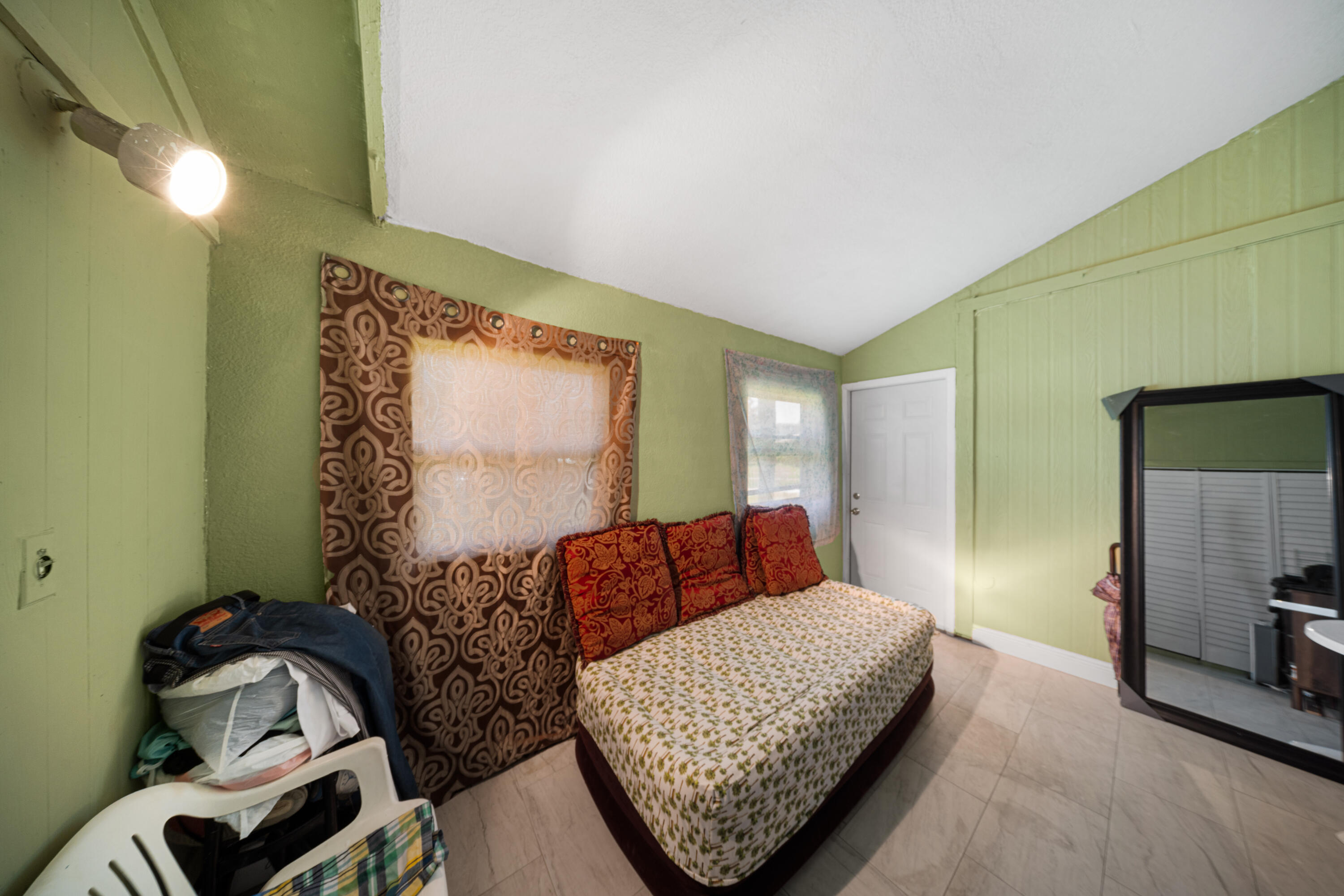 LAKESIDE GREEN 2 - Residential