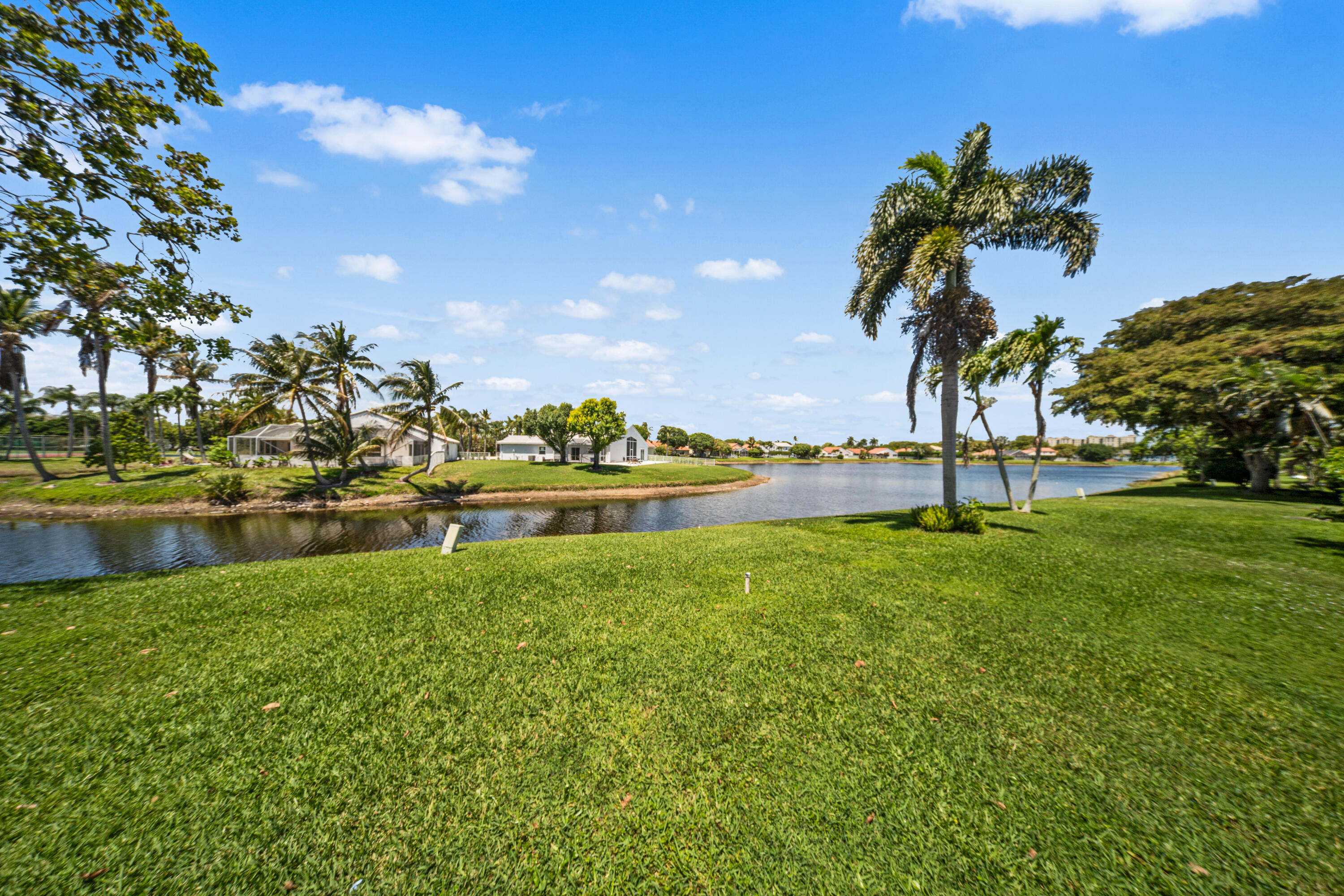 LAKESIDE GREEN 2 - Residential