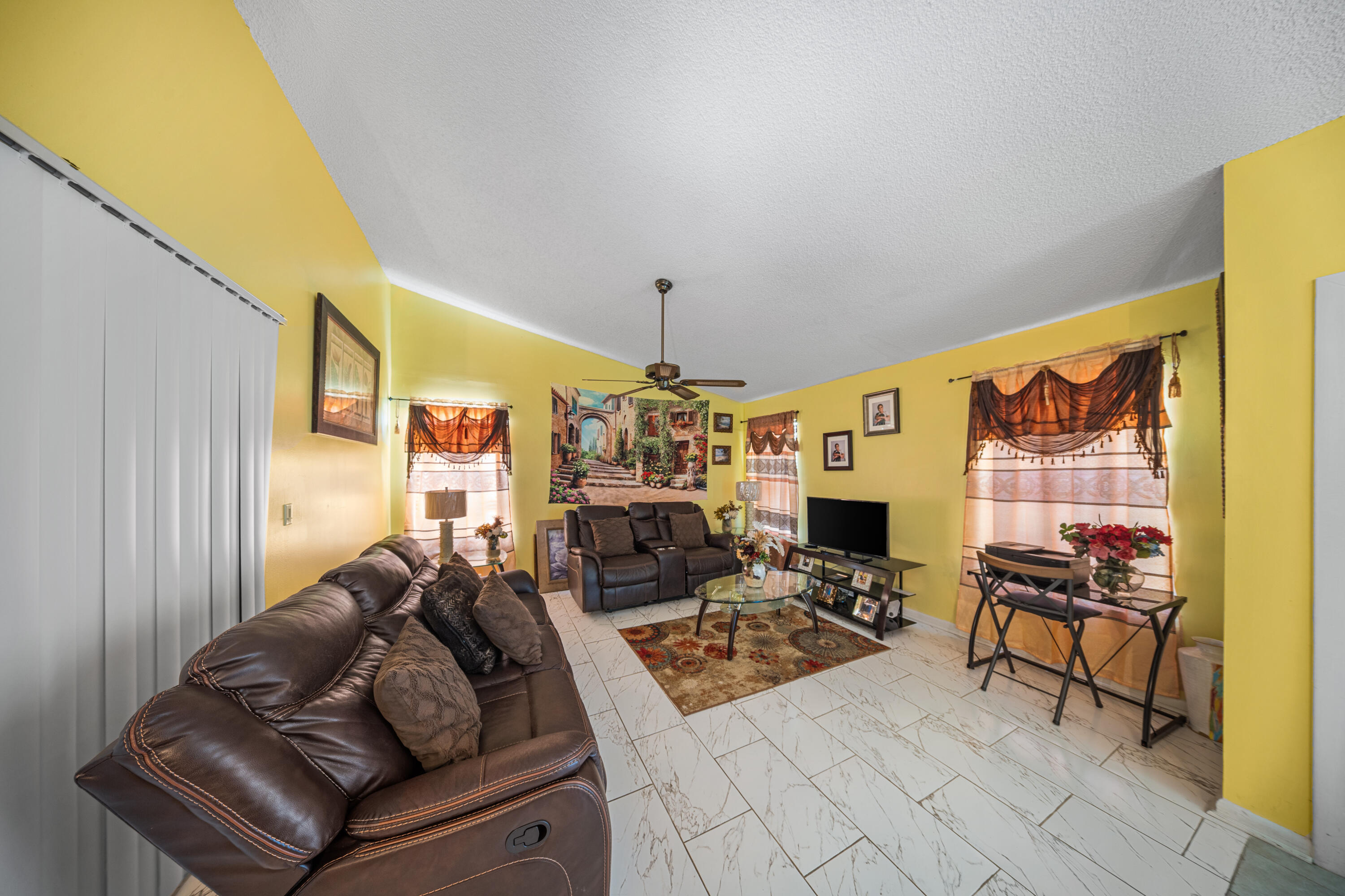 LAKESIDE GREEN 2 - Residential