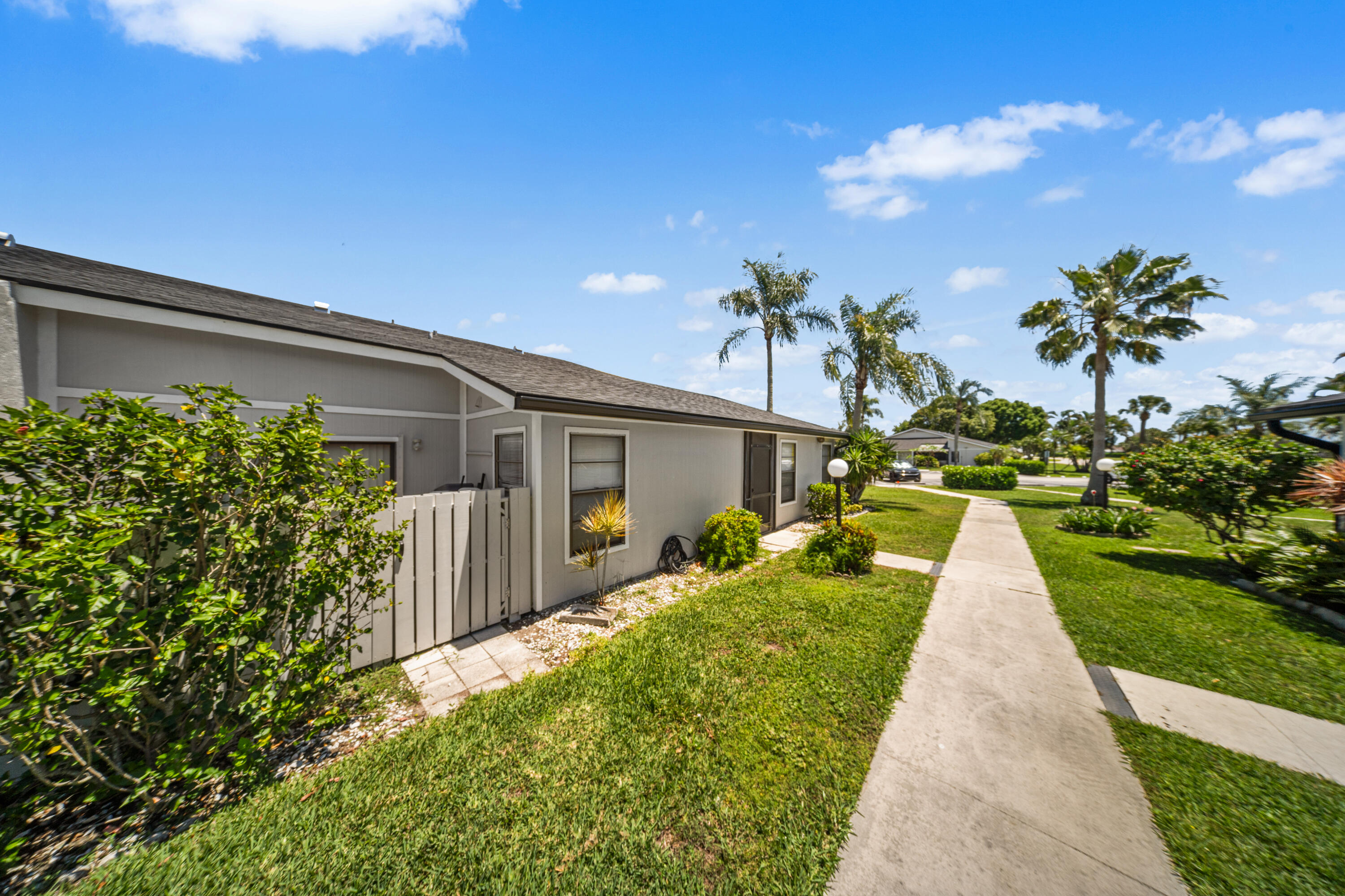 LAKESIDE GREEN 2 - Residential