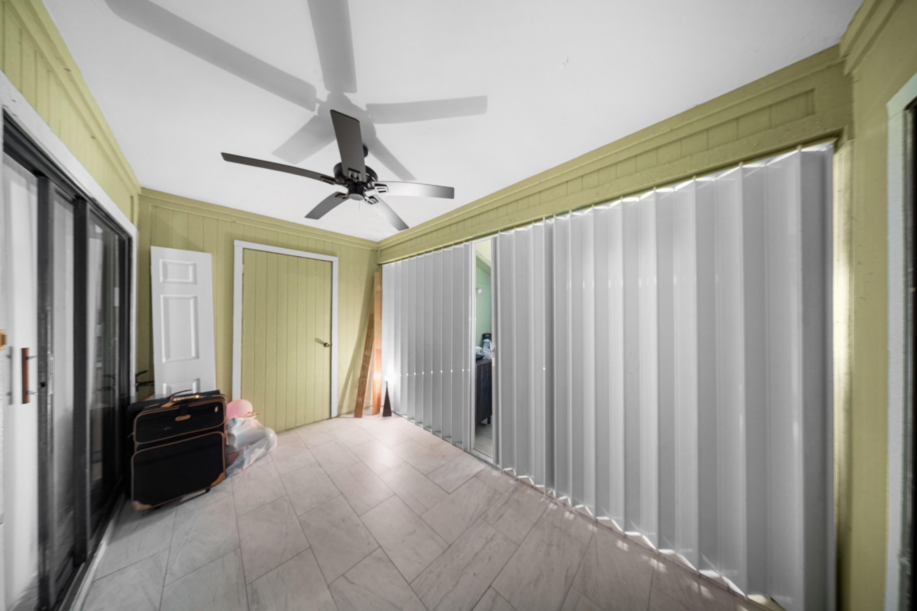 LAKESIDE GREEN 2 - Residential