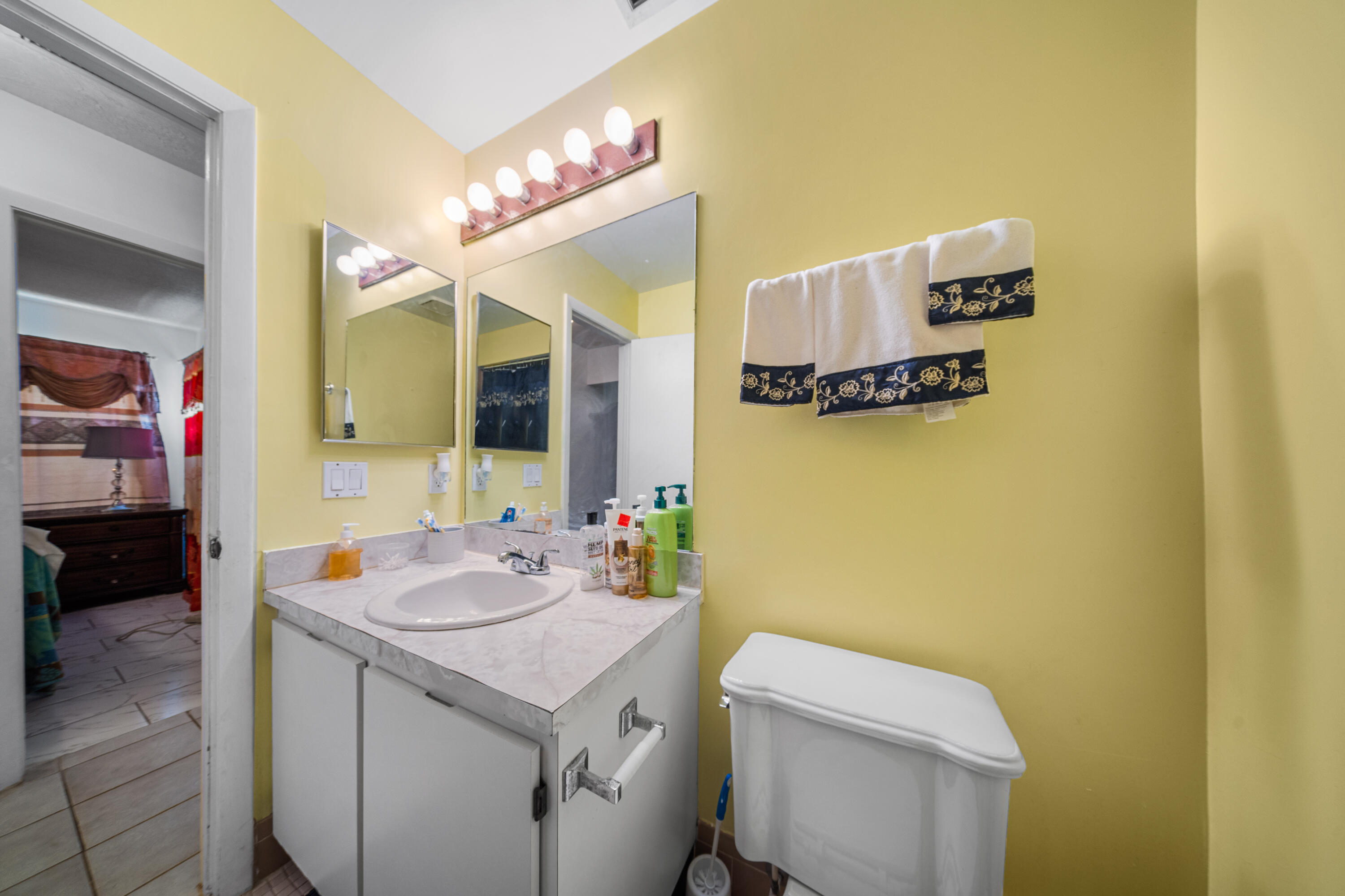 LAKESIDE GREEN 2 - Residential