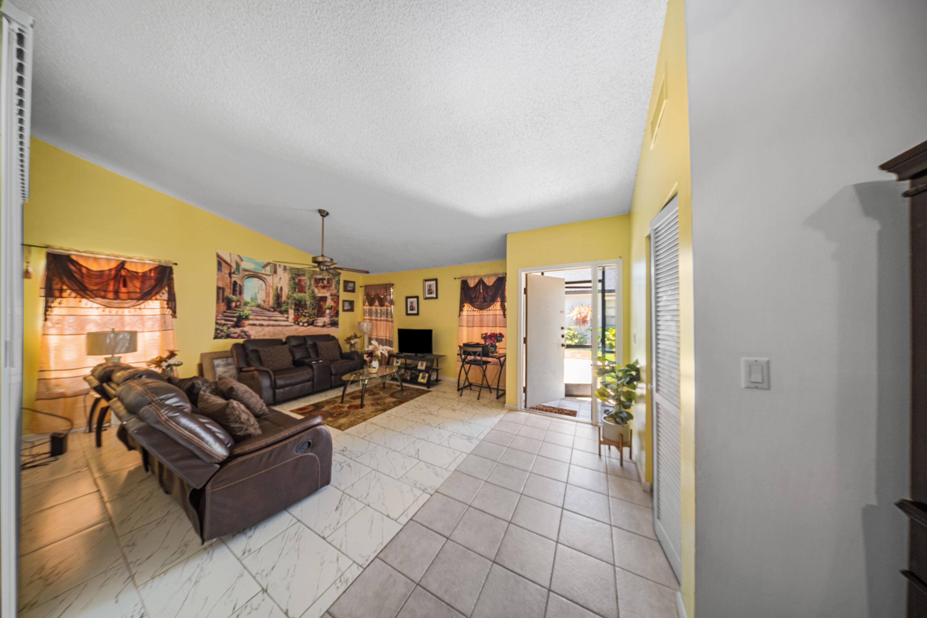 LAKESIDE GREEN 2 - Residential