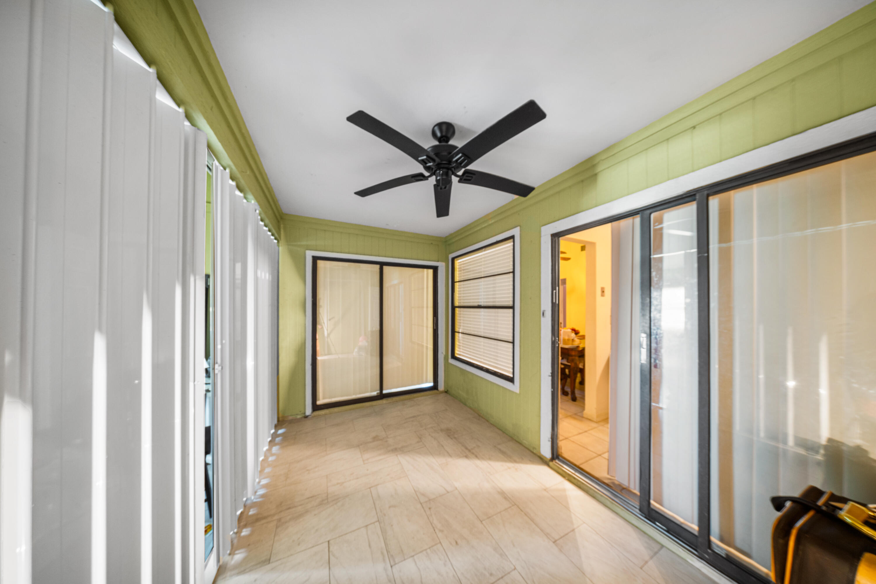 LAKESIDE GREEN 2 - Residential