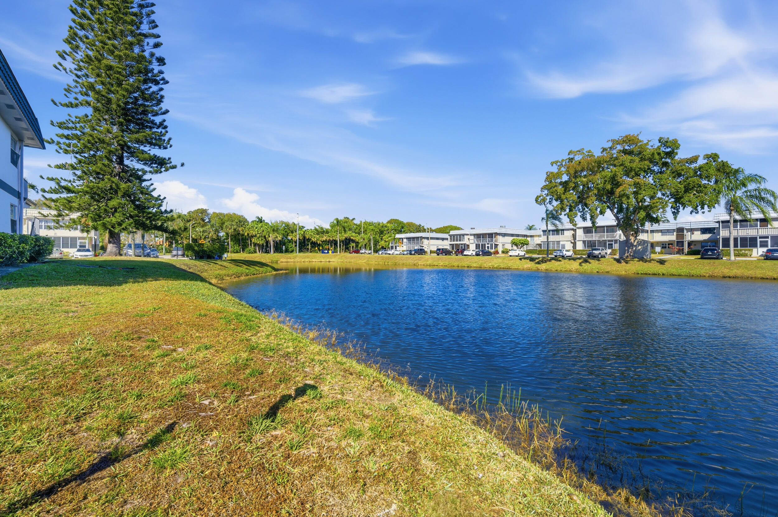 KINGS POINT SAXONY CONDOS - Residential Lease