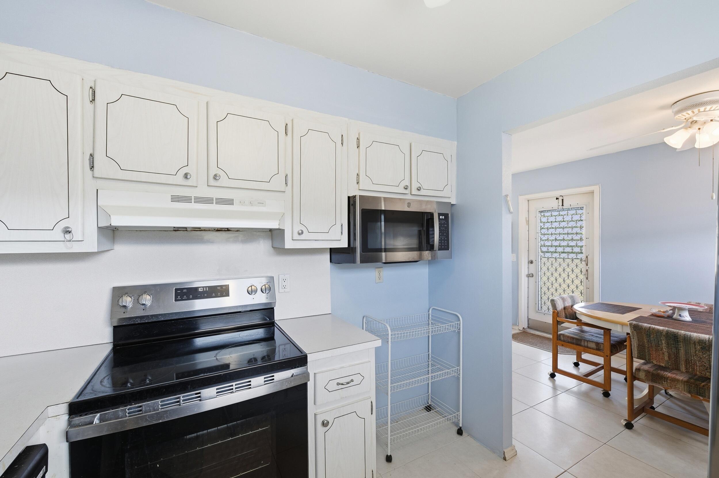 KINGS POINT SAXONY CONDOS - Residential Lease