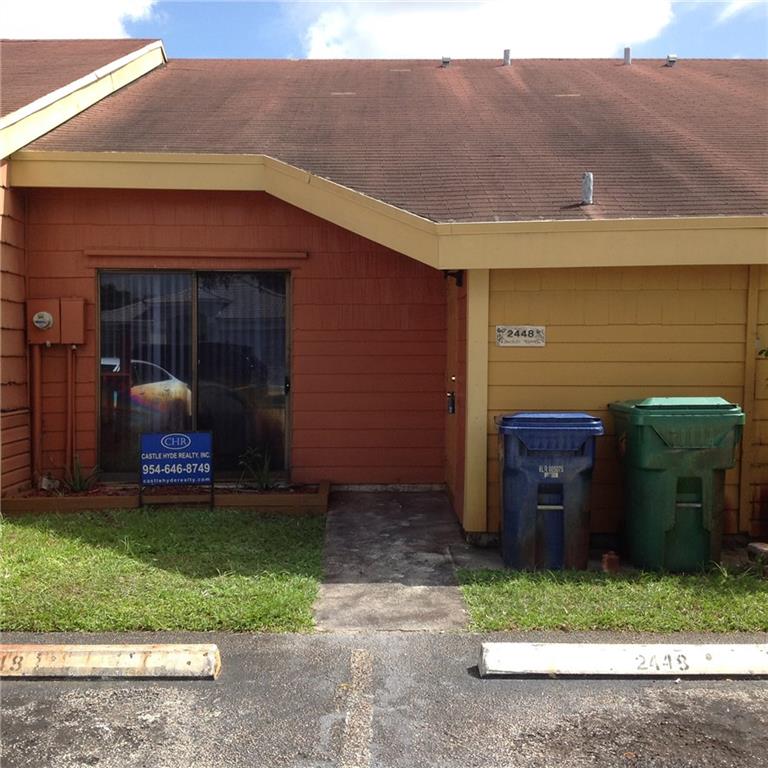 BEAUTIFUL 2/1 TOWNHOUSE LOCATED IN ORCHARD LAKES SUBDIVISION IN LAUDERHILL. AN APPROVAL TO PURCHASE OR RENT IS NOT REQUIRED BY THE HOMEOWNERS' ASSOCIATION.