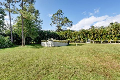 A home in Loxahatchee