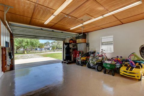 A home in Loxahatchee