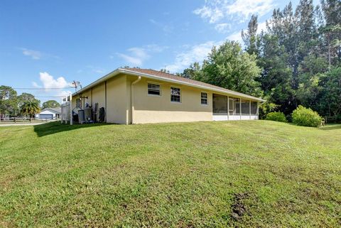 A home in Loxahatchee