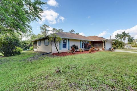 A home in Loxahatchee