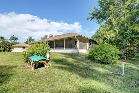 A home in Loxahatchee