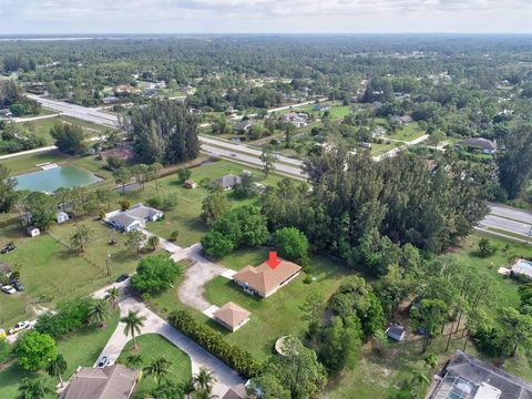 A home in Loxahatchee