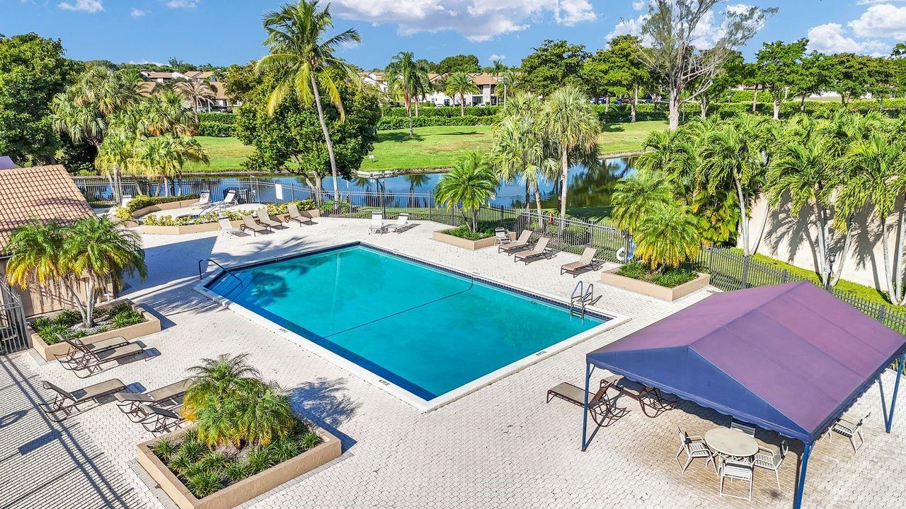 Boca Glades - Residential