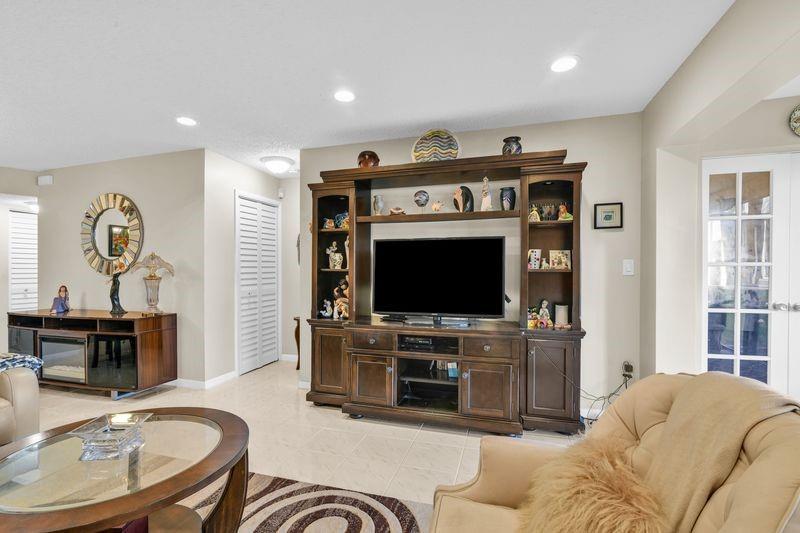 Boca Glades - Residential